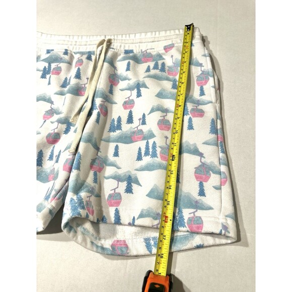 Chubbies Men’s Comfort Shorts Size Large 7” Inseam White Ski Lift Graphic 90's - Picture 9 of 9